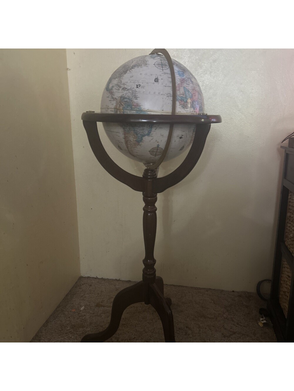 BOMBAY COMPANY REPLOGLE FLOOR GLOBE 12" WORLD CLASSIC SERIES RAISED RELIEF Vinta
